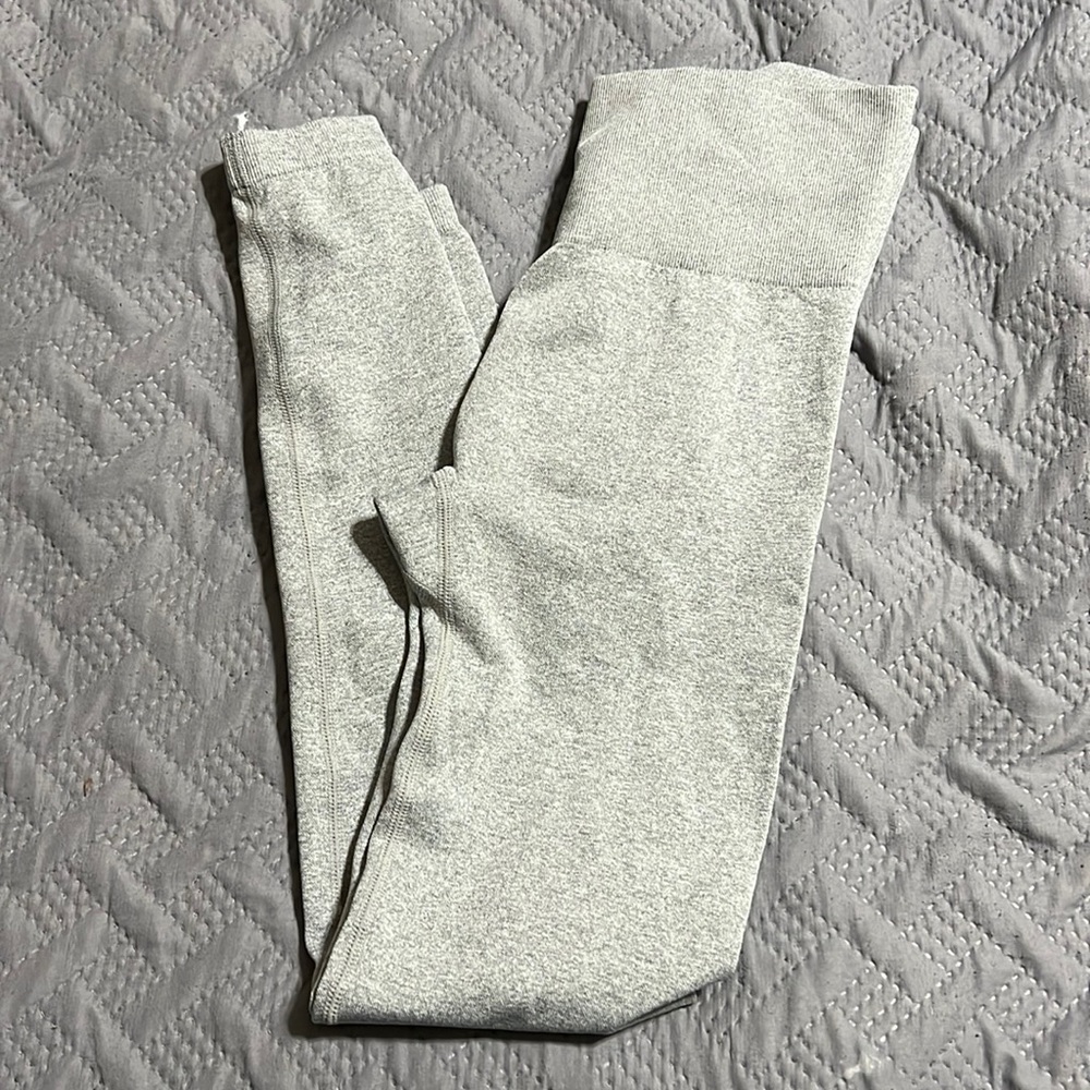 Gray seamless never worn leggings